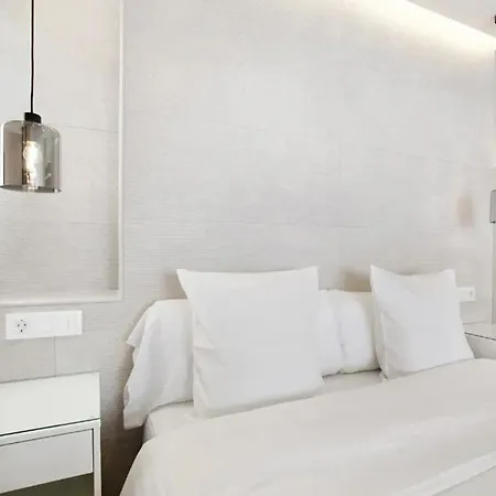 Luxury Loft El Roque 1 アパート *