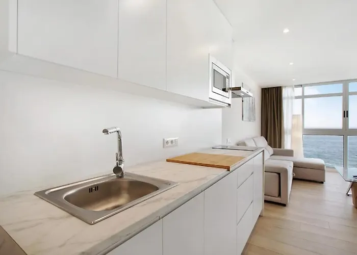 Luxury Loft El Roque 1 شقة *