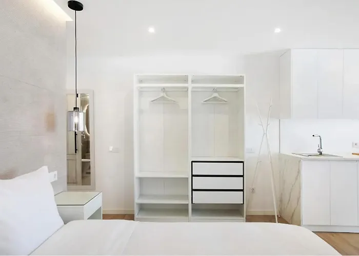 Luxury Loft El Roque 1 شقة